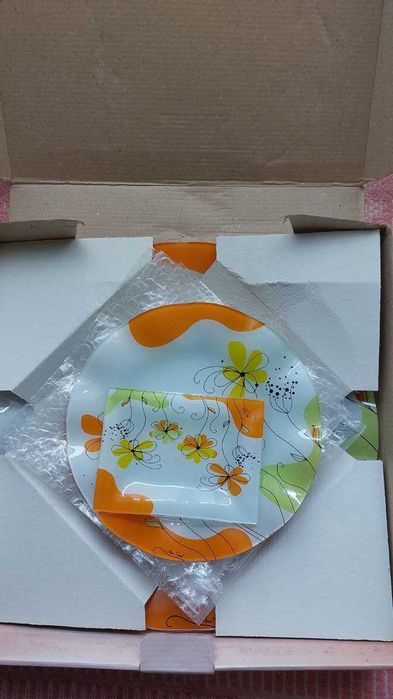 Набор для торта (1 блюдо + 6 десертных тарелок) + 2 новых  блюда Ø30см