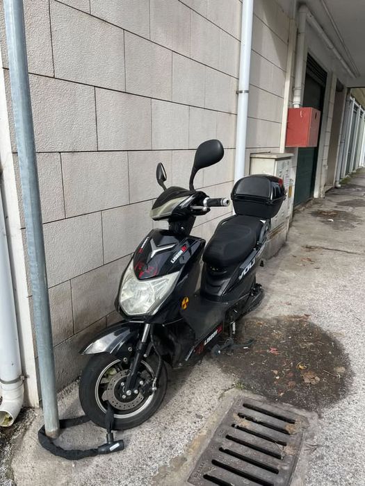 MOTO ELETETRICA VOLTRISH LISBON SX