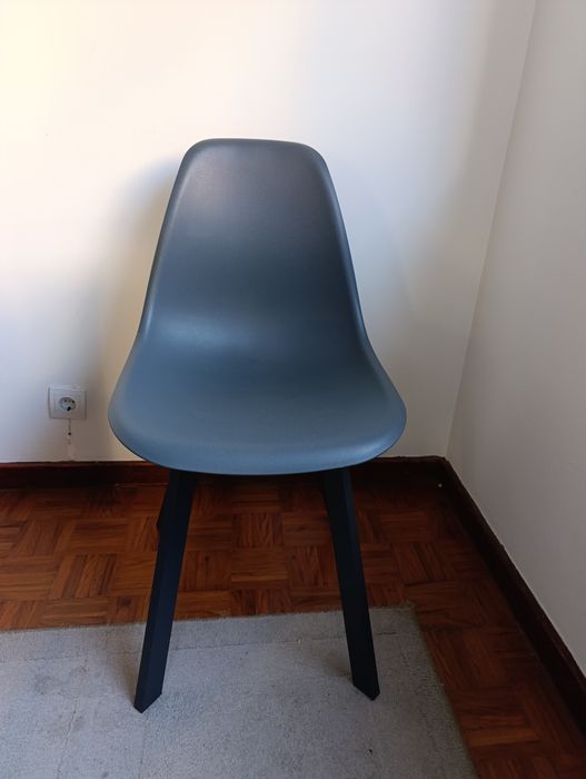 Extendable IKEA Dining Table64550788296961124