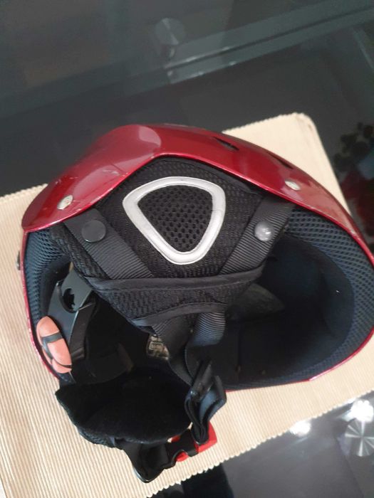 Capacetes de esqui e snowboard  - promoção de fim de temporada