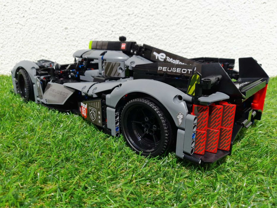 Vendo LEGO Technic PEUGEOT 9X8 24H Le Mans