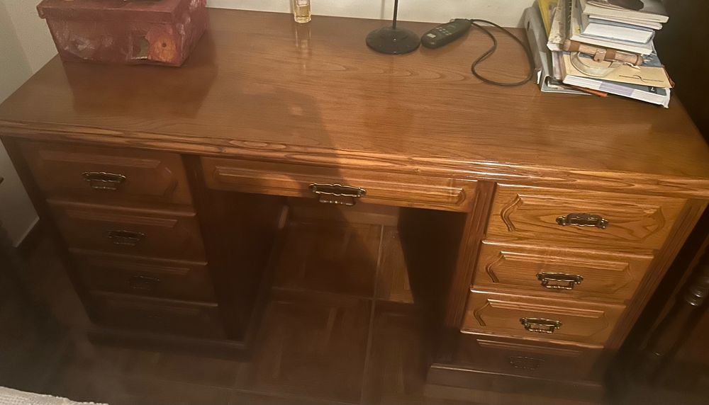 Secretaria em Madeira