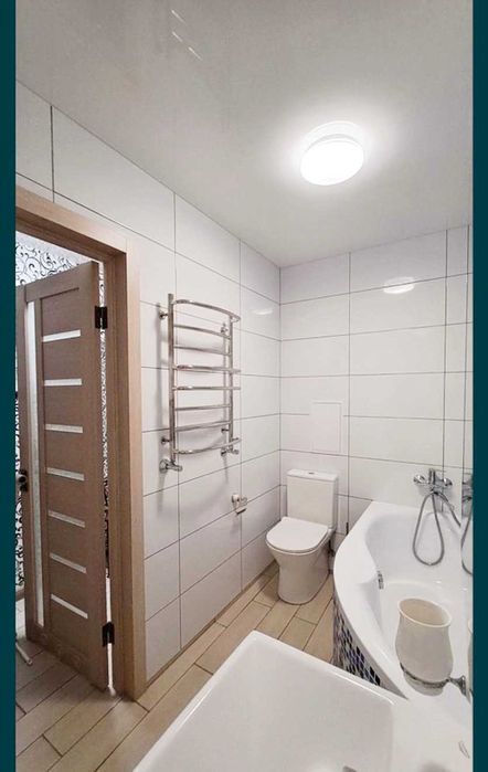 Продаю гарну 2к.квартиру-студію в Лісках, з меблями та технікою.ц6