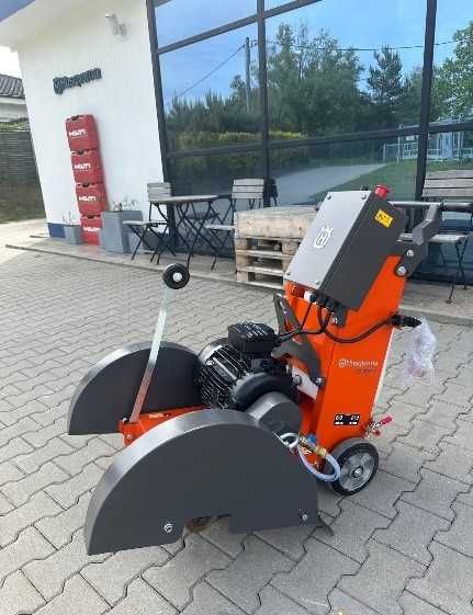 Przecinarka do posadzek elektryczna FS 500E – piła drogowa