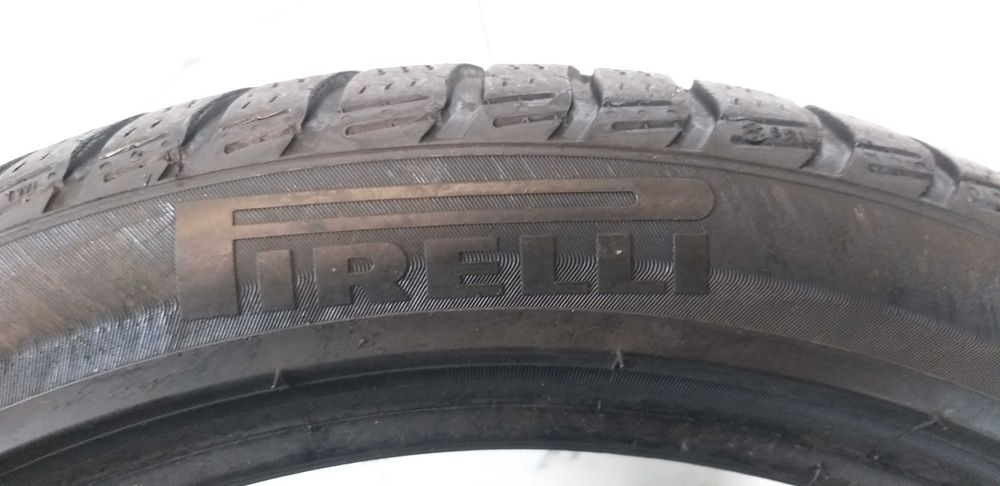 Z5007B sztuka 255/40R19 100V Pirelli Sottozero3