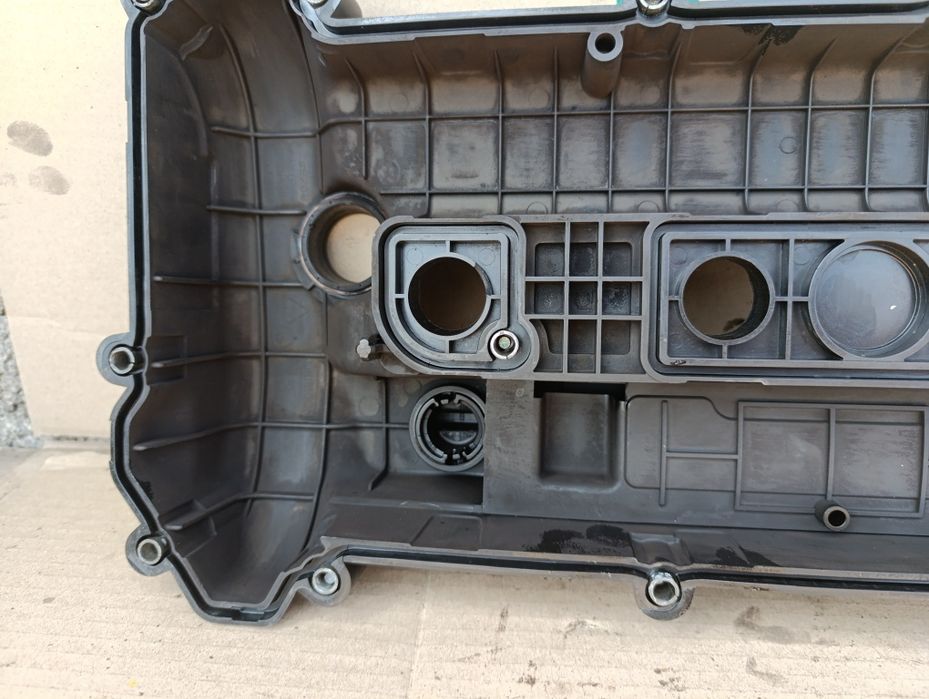 Кришка клапанів 2.0 Benzin Mazda 6 3 5 Volvo