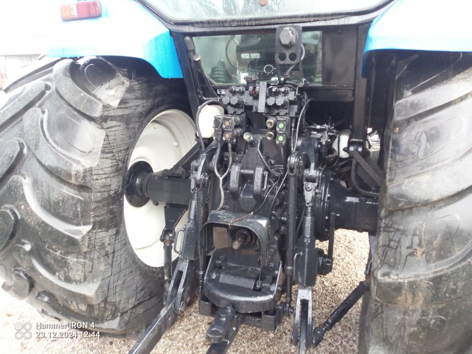 New Holland TM140 ciągnik rolniczy