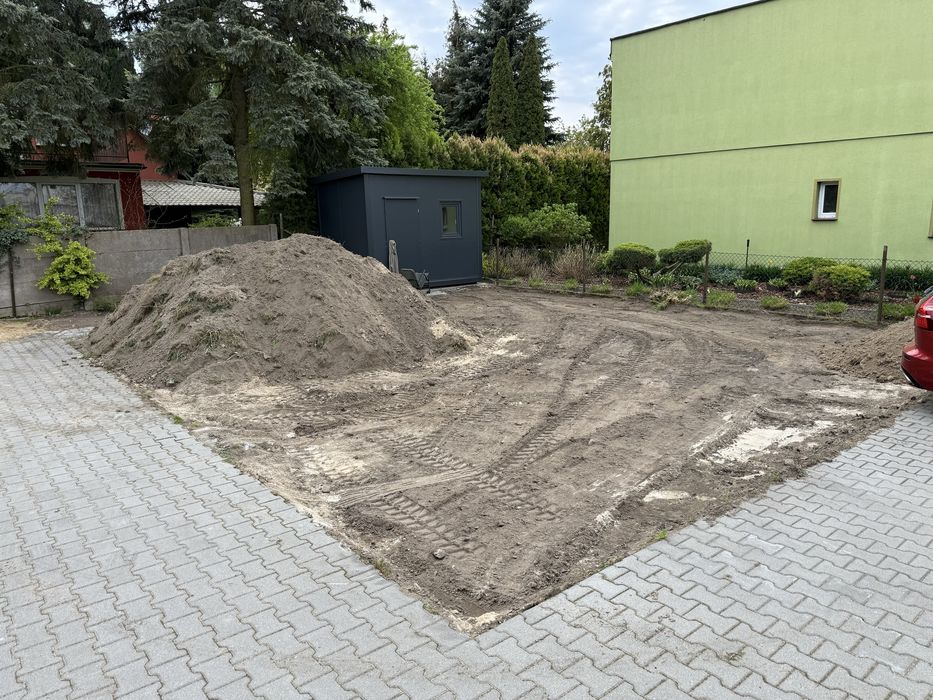 Oddam ziemię po darniowaniu, okolo 15 ton