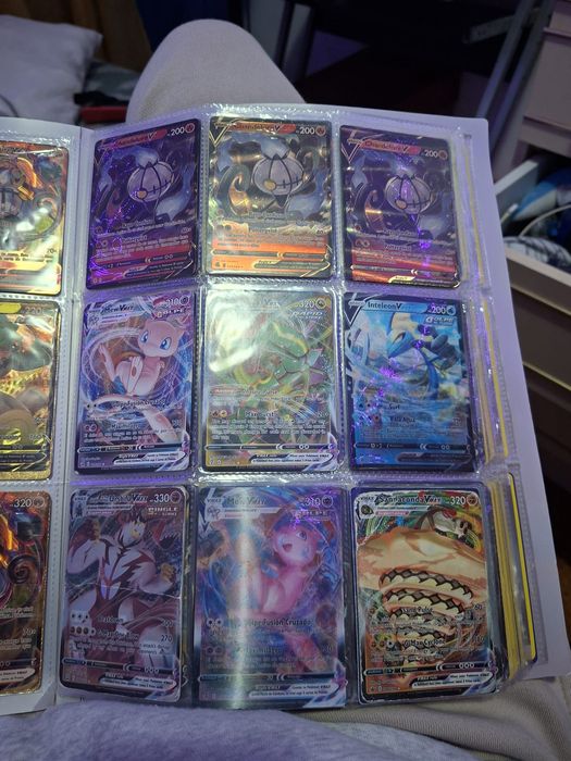 Caderneta de cartas de pokemon