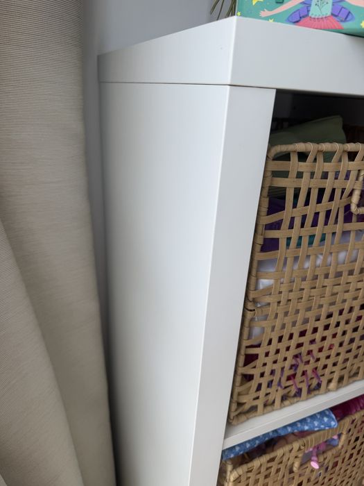 Regał kallax ikea wraz z koszami