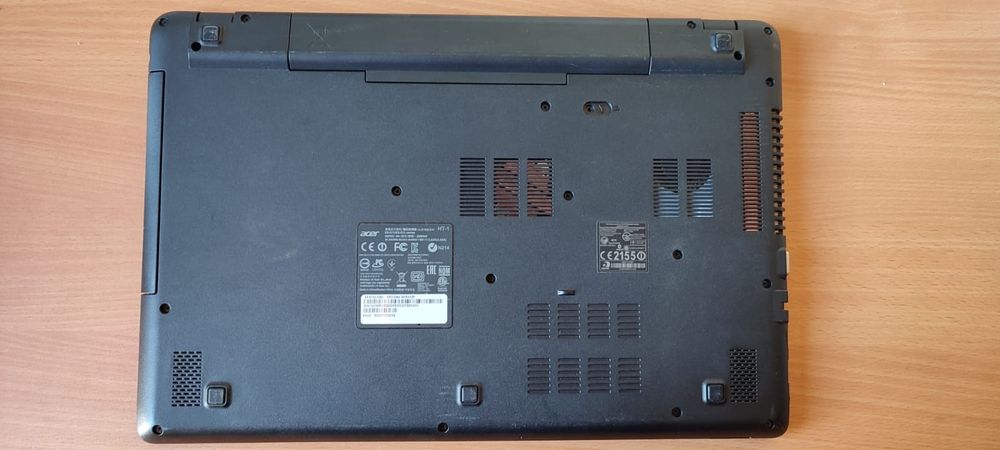 Portátil Acer Aspire E5-571 Avariado
