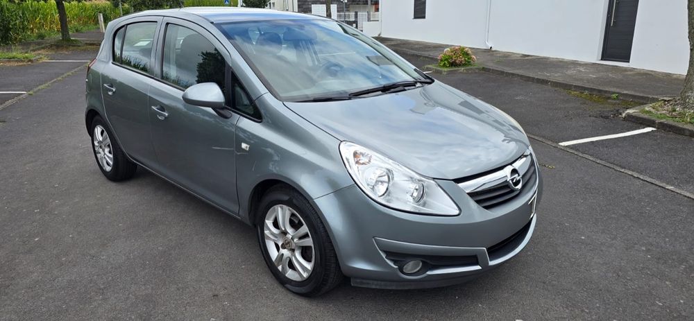 Opel Corsa Black Edition