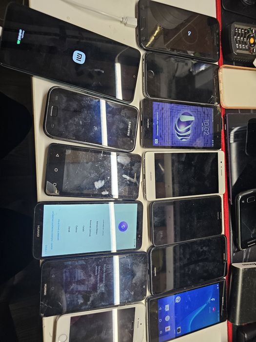 15 telefonów działających