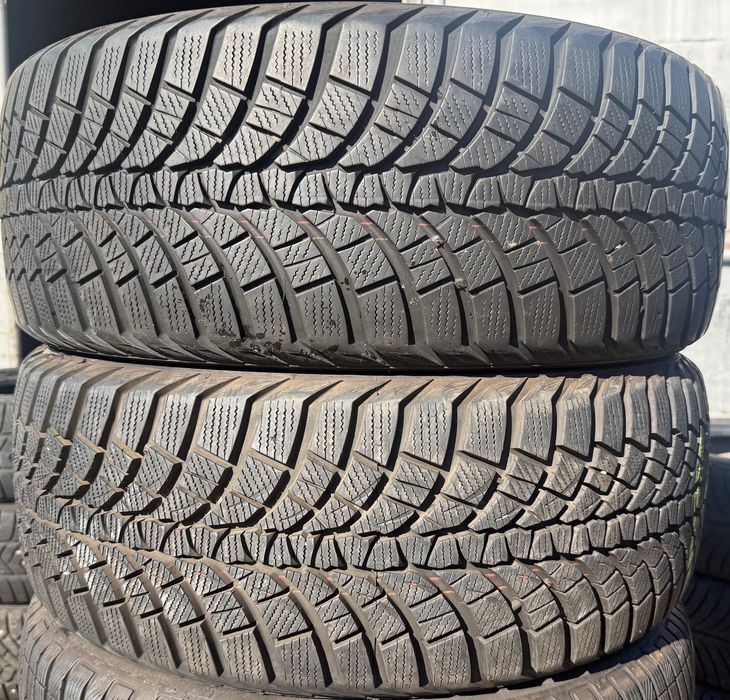 Склад шин б/в. 245/50 R18 Kumho Wintercraft WS71