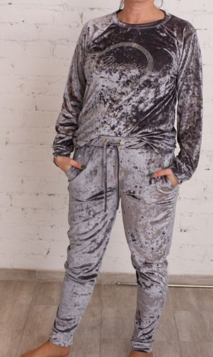 Świetny welurowy dres The Still r.L-XL WELUR dżety DWA KOLORY