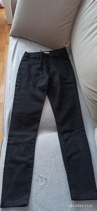 Spodnie jeansy roz 158