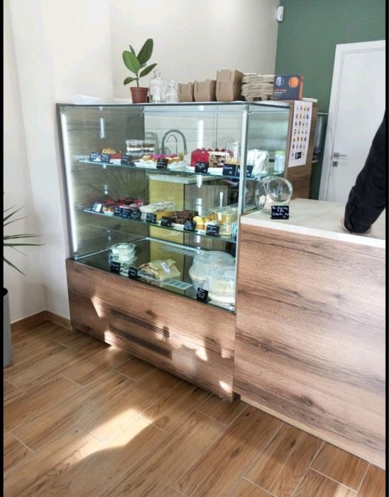 Кондитерская витрина Куб для десертов Холодильник в кафе кофейню