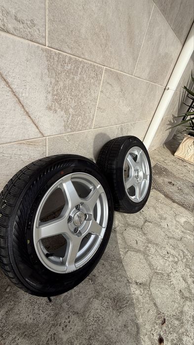Vendo: 4 jantes Inter Action 4x100 MINI R50 R52 R53 + 2 pneus