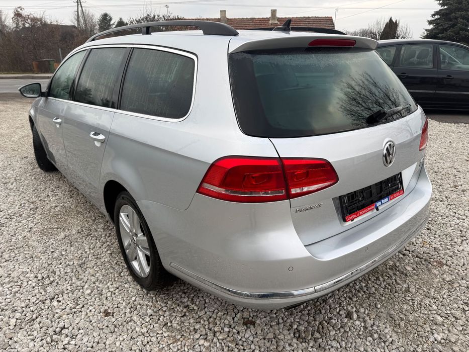 PASSAT 2.0 TDI Automat Czujniki Parkowania Alu Navigacja Stan  Bdb