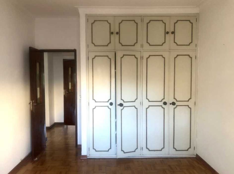 Quarto casal com entrada Imediata. Setúbal (Bairro do Liceu)