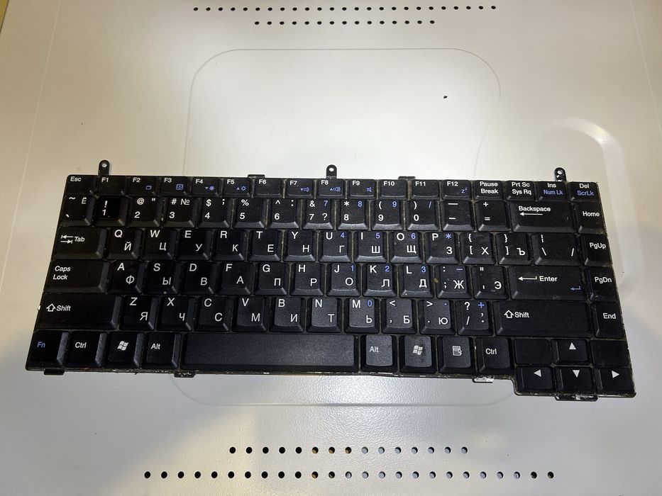 Клавіатура MP-03083SU-3595 для ноутбука MSI (MP-03083SU-3595)