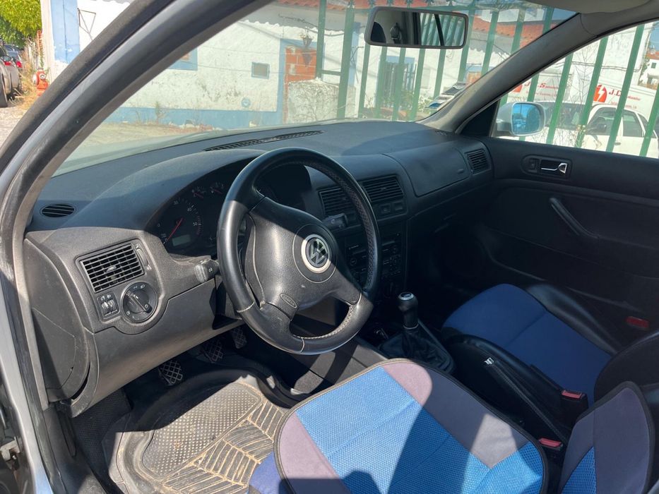 Volkswagen Golf IV 1.9 TDI (ano 2000) para peças