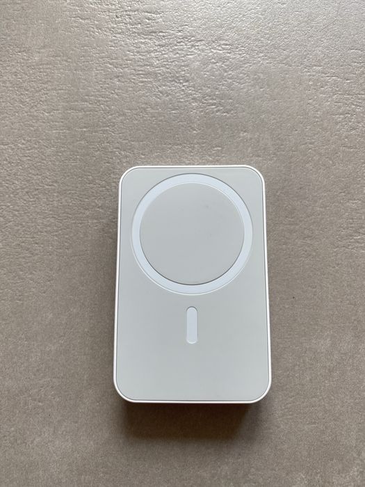 Nowy powerbank 5000 mAh MagSafe + pudełko i kabel USB-C
