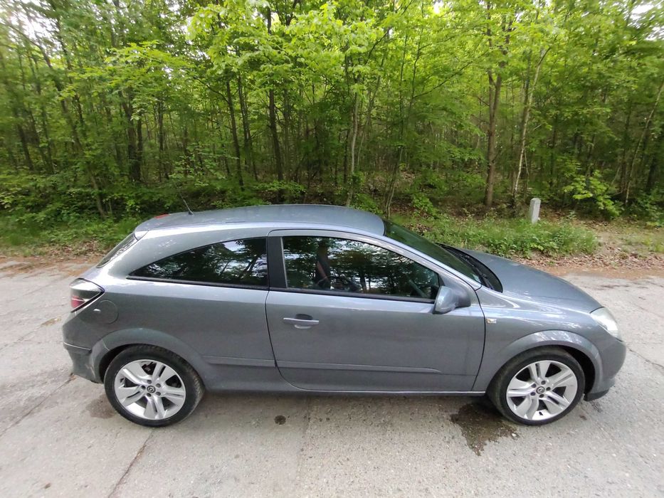 Opel Astra GTC 1.6 B/G