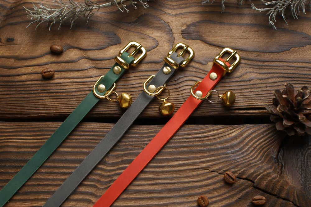 Ошейник Круглый Для Котов Кожаный С Гравировкой Для Кошек Колокольчик