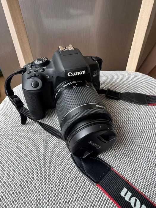 Canon 750D imaculada com lens 18-55mm e extras