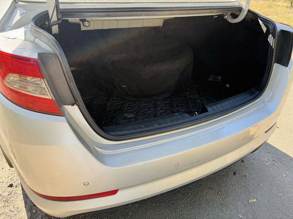 Продам Kia optima 2012