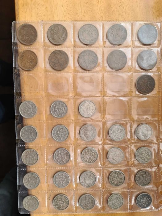 conjunto de moedas antigas