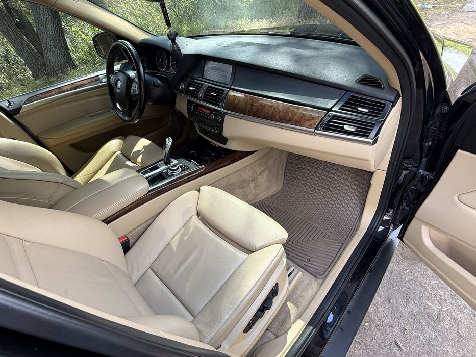 BMW X5 E70  3.0 2013 twin power turbo