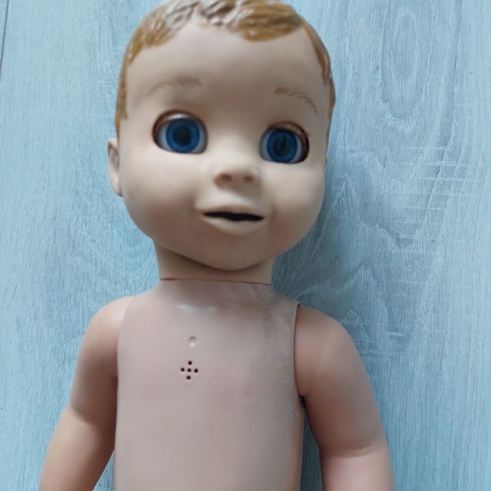 Інтерактивна силіконова лялька з рухомою мімікою Luvabella Luvabella