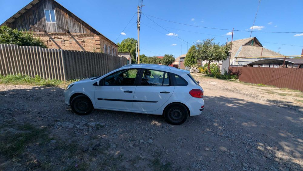 Продам авто Renault Clio універсал 2008р
