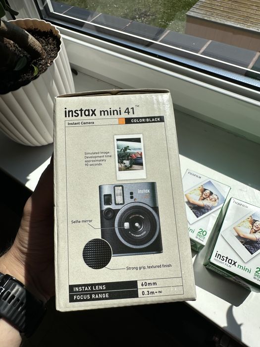 Instax Mini 41 + 2x Opakowania Instax MINI 20 Sheets