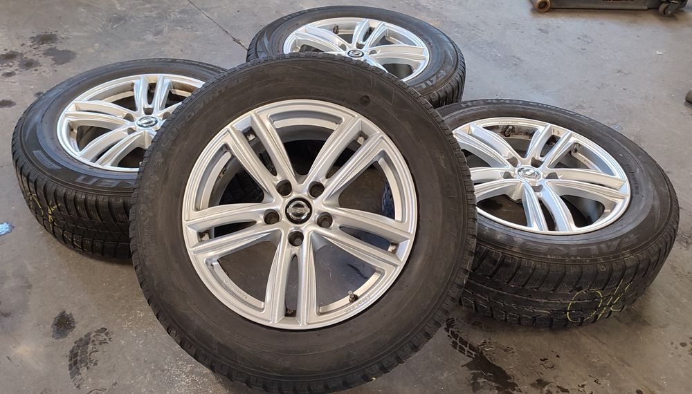 17 " 5x114.3  Nissan Qashqai, Xtrail  komplet 4szt felg aluminiowych