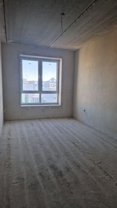 3 кімнатна на Нац Гвардії, Паркове містечко