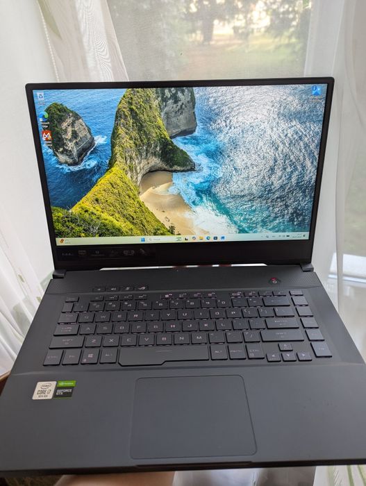asus rog zephurus m15