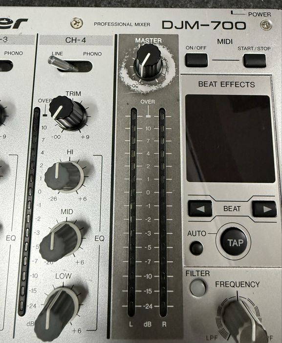 Pioneer DJM-700 Silver
