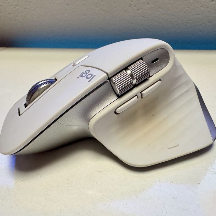 Logitech MX Master 3S (Com marcas de uso)509139136483184645