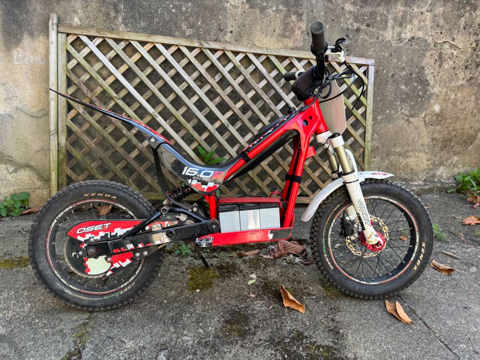 Oset 16 Racing criança