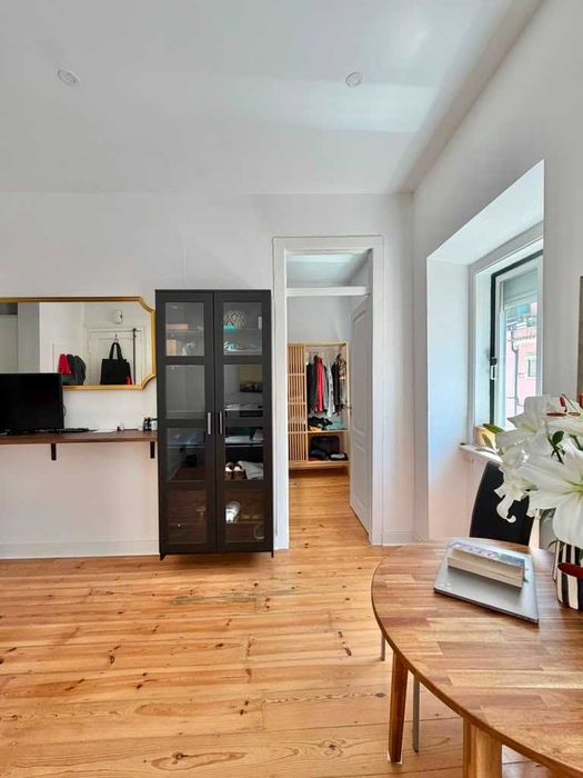 Arrenda-se Apartamento T1 em Alcântara