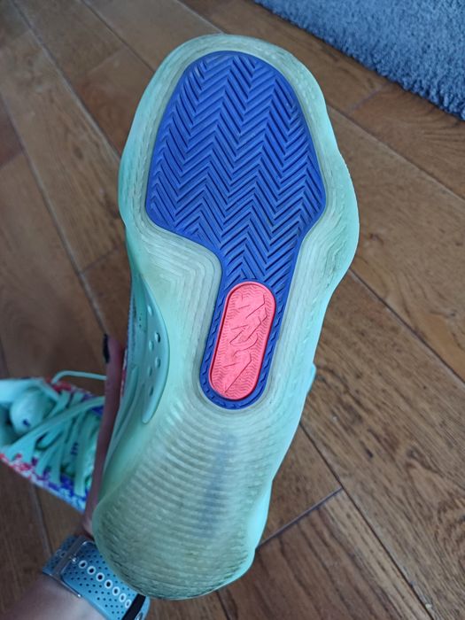 Jordan Zion 38,5, 24cm