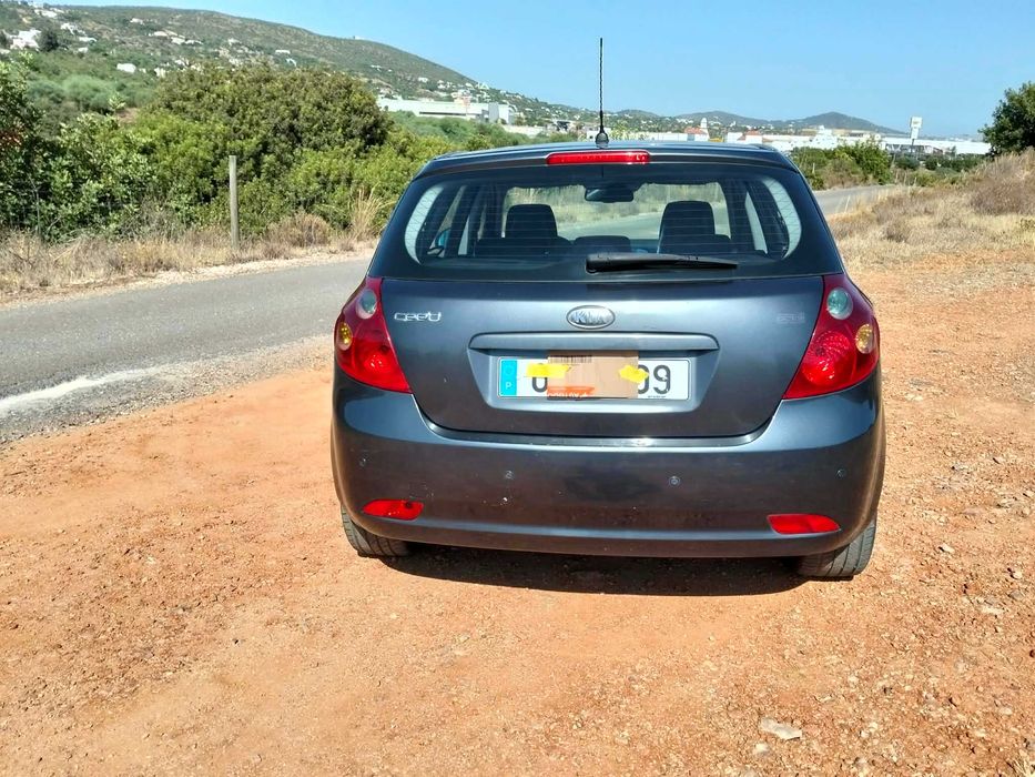 KIA CEED 1.6 CRDI DieselL 5 Lugares