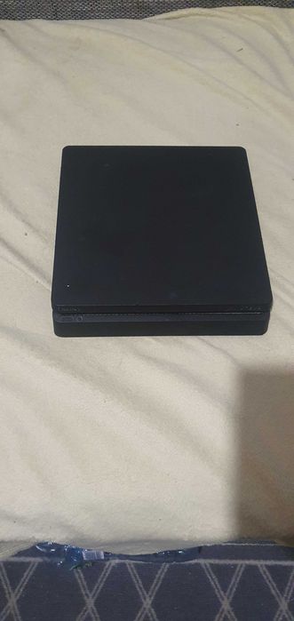 PlayStation 4 slim