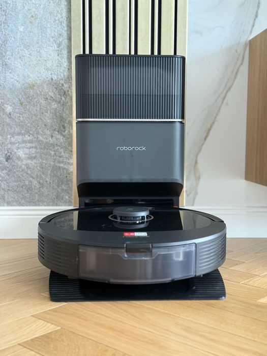 Robot sprzatający Roborock Q8 Max + stacja oczyszczająca