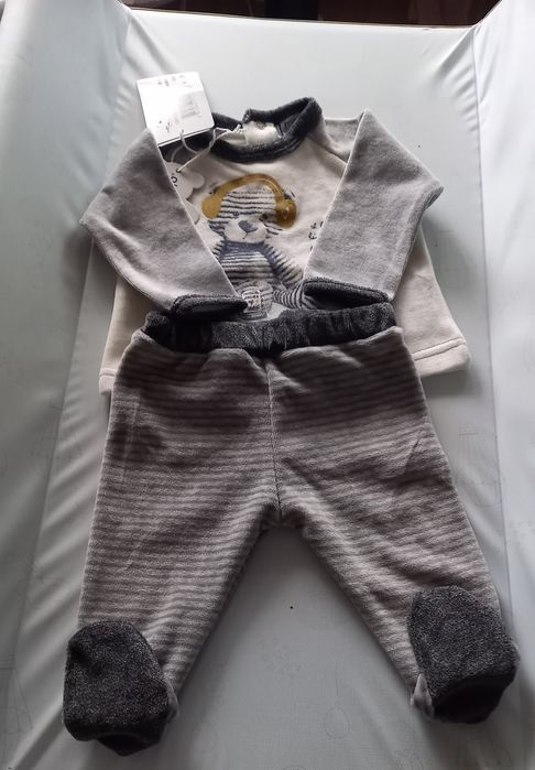 Super szaro biały dres.