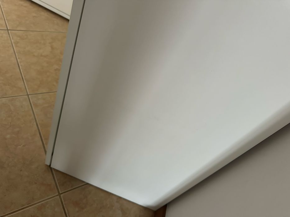 Roupeiro branco 2 portas