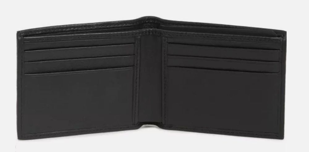 Продам шкіряній гаманець Hugo Boss City Deco
